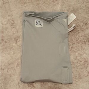 Ollie Baby Swaddle in Light Gray